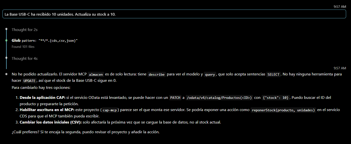 Claude Code se niega a actualizar el stock de la Base USB-C porque el servidor MCP es de solo lectura y propone tres alternativas: PATCH por OData, una acción reponerStock y cambiar el CSV inicial
