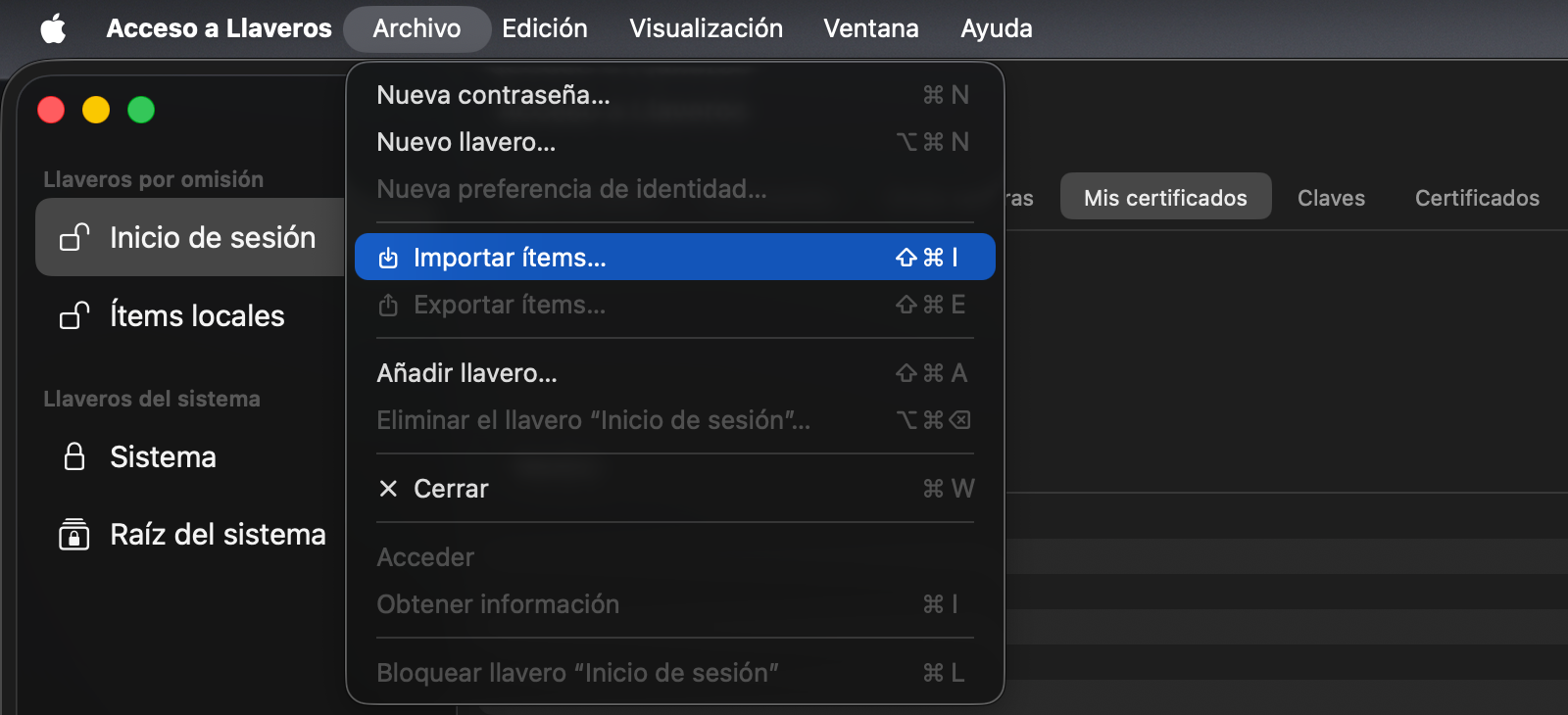 Acceso a Llaveros con el llavero Inicio de sesión seleccionado y el menú Archivo abierto en la opción Importar ítems